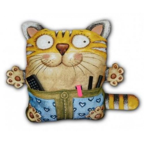 Гобеленовая подушка-игрушка  "Кот с карманом" (35х45)