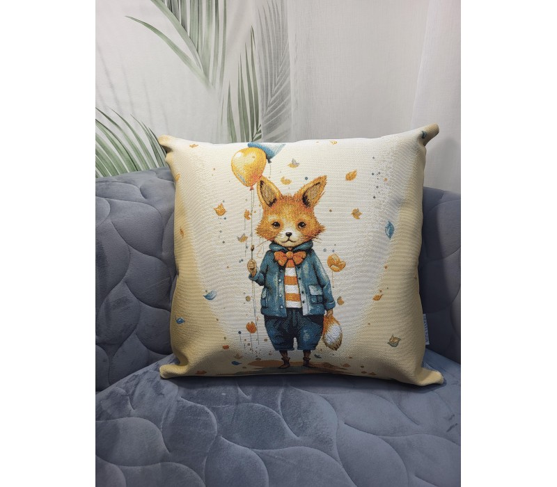 Гобеленовая наволочка "Лисенок с шариками" (45х45)