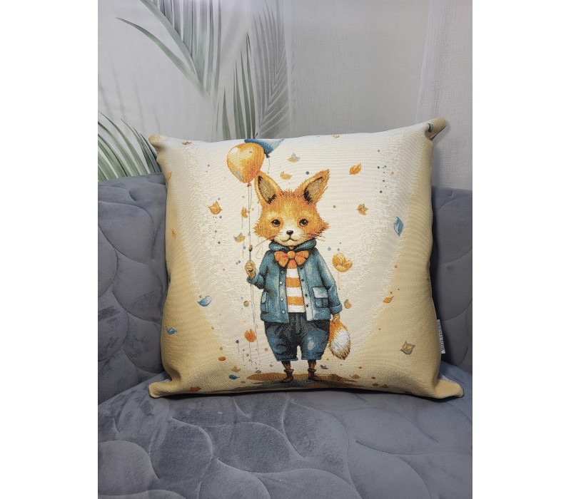 Гобеленовая наволочка "Лисенок с шариками" (45х45)