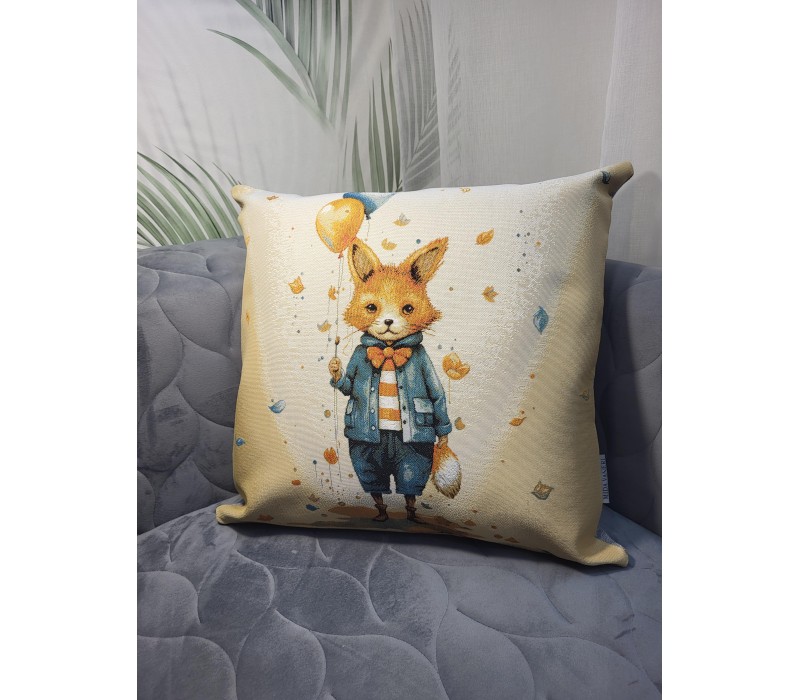 Гобеленовая наволочка "Лисенок с шариками" (45х45)