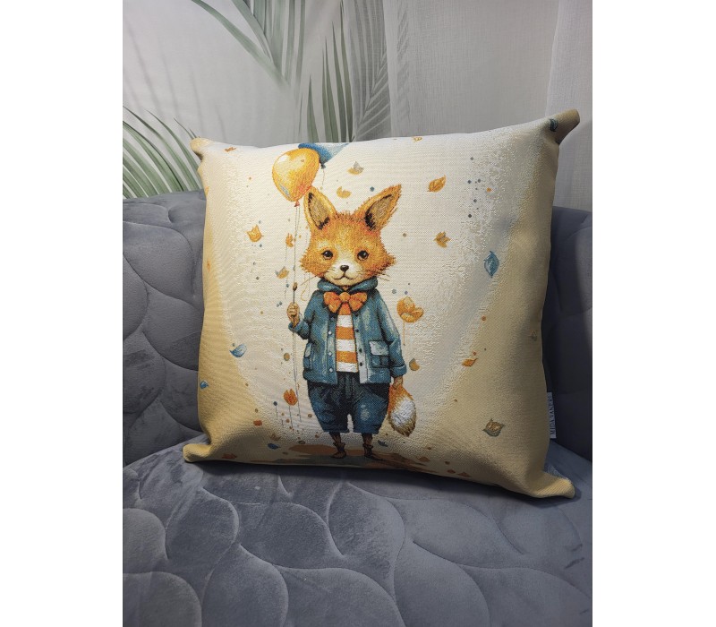 Гобеленовая наволочка "Лисенок с шариками" (45х45)