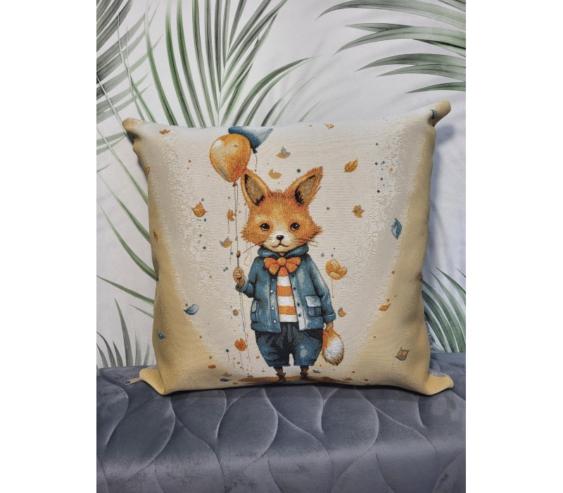 Гобеленовая наволочка "Лисенок с шариками" (45х45)