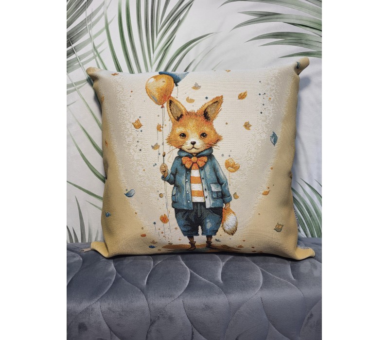 Гобеленовая наволочка "Лисенок с шариками" (45х45)